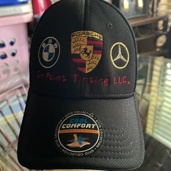 Nice baseball cap made of breathable material - Picture 2 of 8